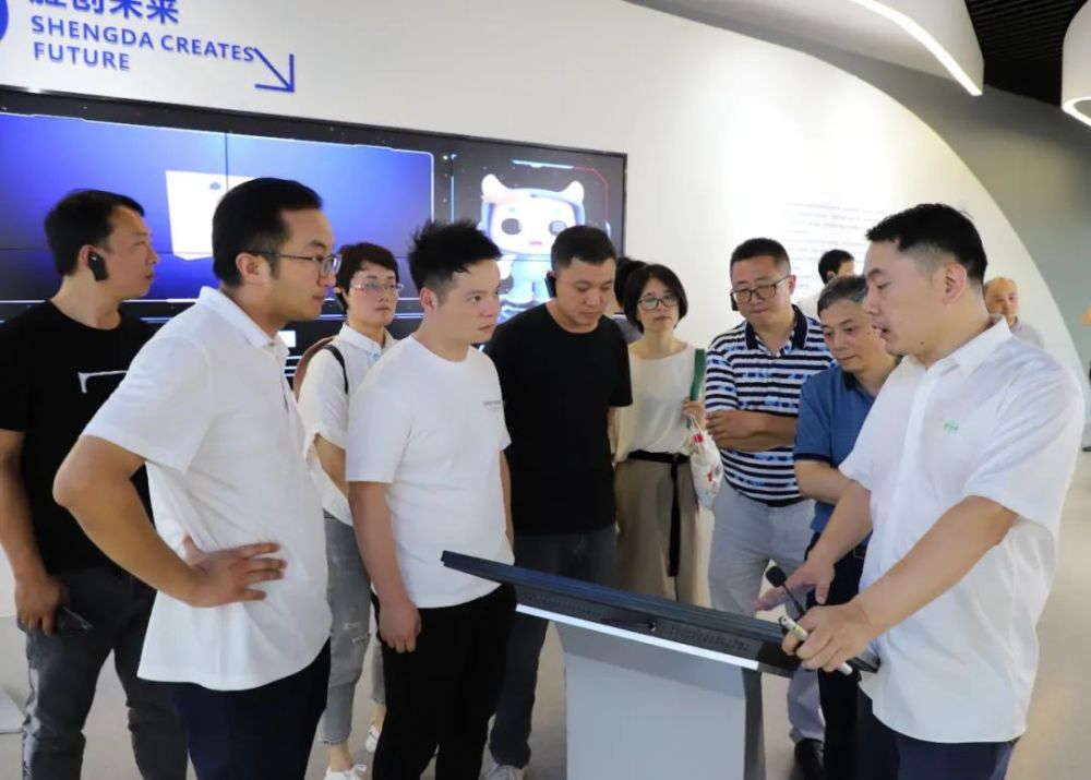 赴杭觀摩智能工廠，助力屯溪工業(yè)升級(jí)